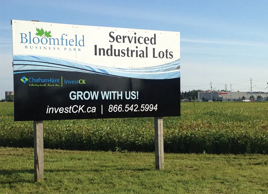4′ x 12′ Bloomfield Business Park Signs